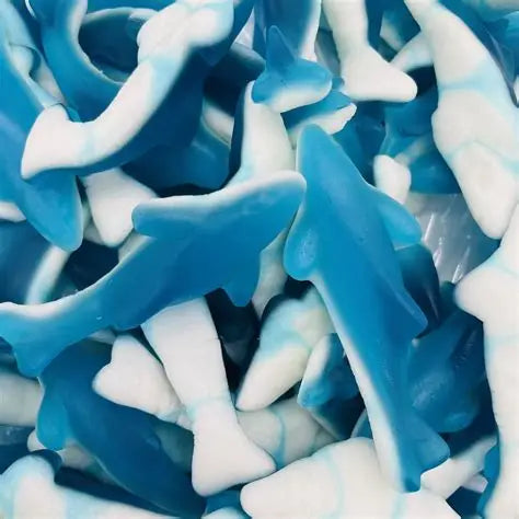 Petits requins bleus aux framboises La boîte à snack